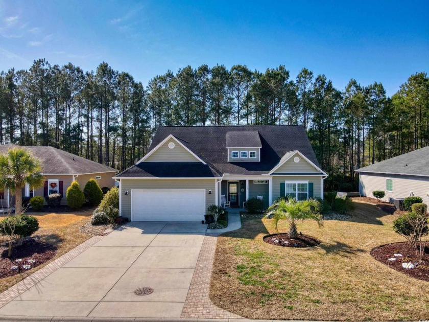 Warm and welcoming is the first impression your new home has - Beach Home for sale in Longs, South Carolina on Beachhouse.com