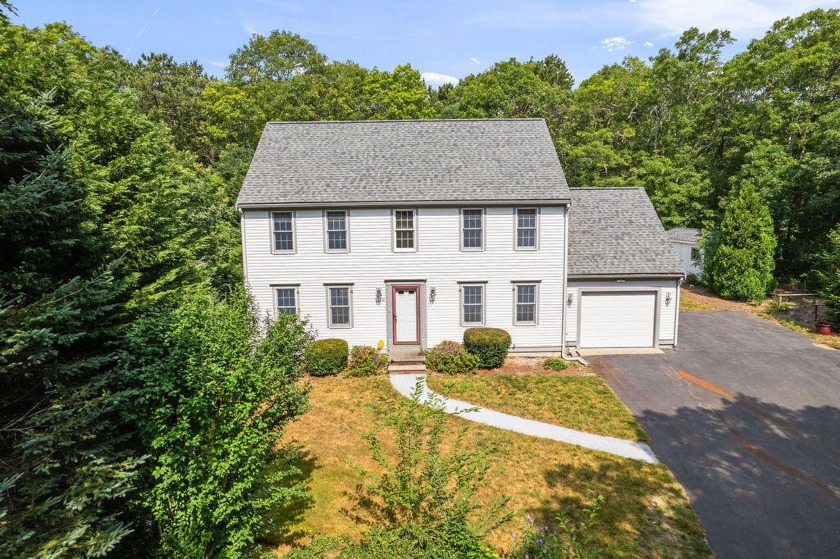 DEEDED BEACH RIGHTS to Mashpee Wakeby Pond, the possibility of - Beach Home for sale in Mashpee, Massachusetts on Beachhouse.com