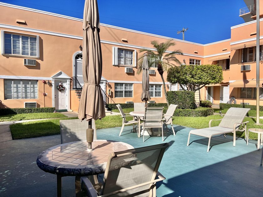 FOR SALE -Lake Worth Beach studio-ground floor, corner unit with - Beach Condo for sale in Lake Worth Beach, Florida on Beachhouse.com