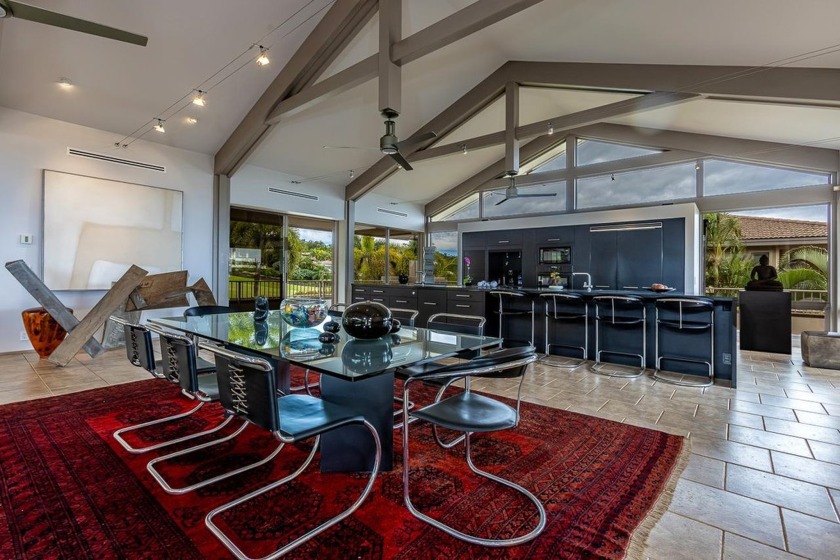 Elegant, sophisticated, exquisitely furnished, contemporary home - Beach Home for sale in Kihei, Hawaii on Beachhouse.com