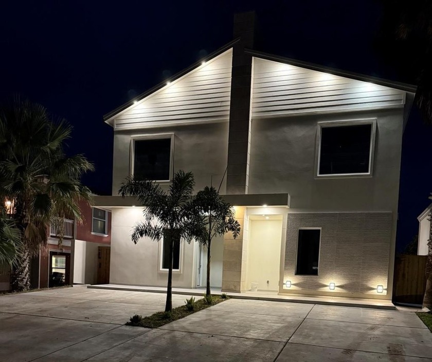 A newly constructed townhouse is now available for purchase - Beach Townhome/Townhouse for sale in South Padre Island, Texas on Beachhouse.com