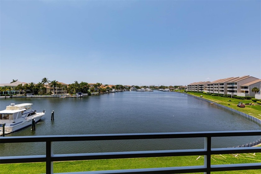Incredible panoramic view in this Beautiful Waterfront unit - Beach Condo for sale in Gulfport, Florida on Beachhouse.com