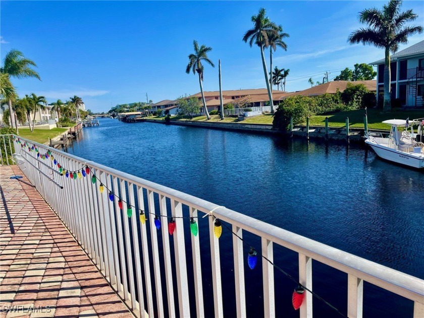 Gulf Access 2/2 Waterfront Condo with Large Tiled Screened-in - Beach Condo for sale in Cape Coral, Florida on Beachhouse.com