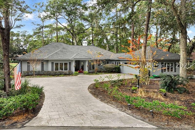 A rare offering... stylishly remodeled, pristinely maintained - Beach Home for sale in Hilton Head Island, South Carolina on Beachhouse.com