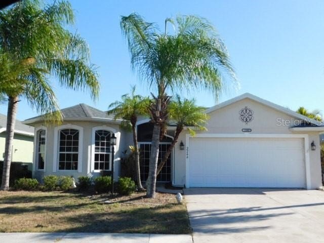 Beautiful 3 bedrooms and 2.5 baths. Split bedroom plan, large - Beach Home for sale in North Port, Florida on Beachhouse.com