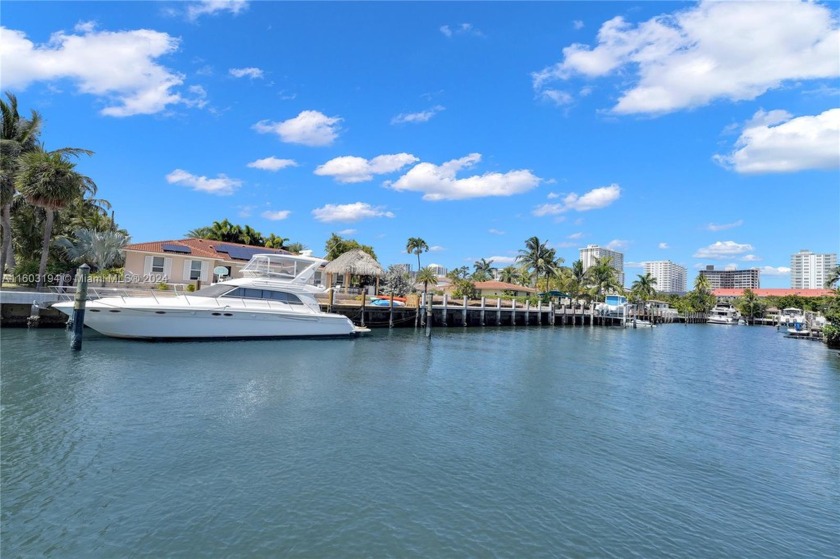 Million Dollar Views of the intracoastal and waterfront homes - Beach Condo for sale in Fort Lauderdale, Florida on Beachhouse.com