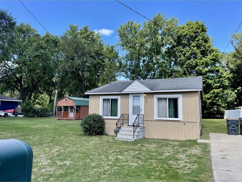 You will appreciate the extra large, park-like lawn that comes - Beach Home for sale in Benton Harbor, Michigan on Beachhouse.com