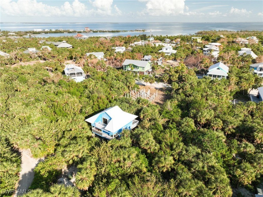 Adorable Beach Cottage on high ground, with access just around - Beach Home for sale in Captiva, Florida on Beachhouse.com