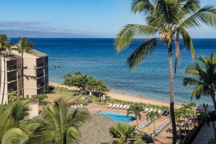 Kaanapali Shores 709- Center courtyard location on the 7th floor - Beach Condo for sale in Lahaina, Hawaii on Beachhouse.com