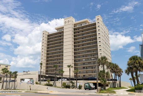 *BEST DEAL ON THE BEACH*
DIRECT OCEANFRONT in Ormond Beach - Beach Condo for sale in Ormond Beach, Florida on Beachhouse.com