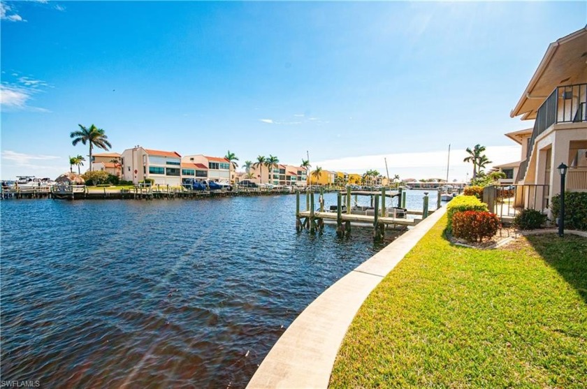 NEW AND UPGRADED JAYCEE PARK AREA .....RIVER VIEWS ON WIDE - Beach Home for sale in Cape Coral, Florida on Beachhouse.com