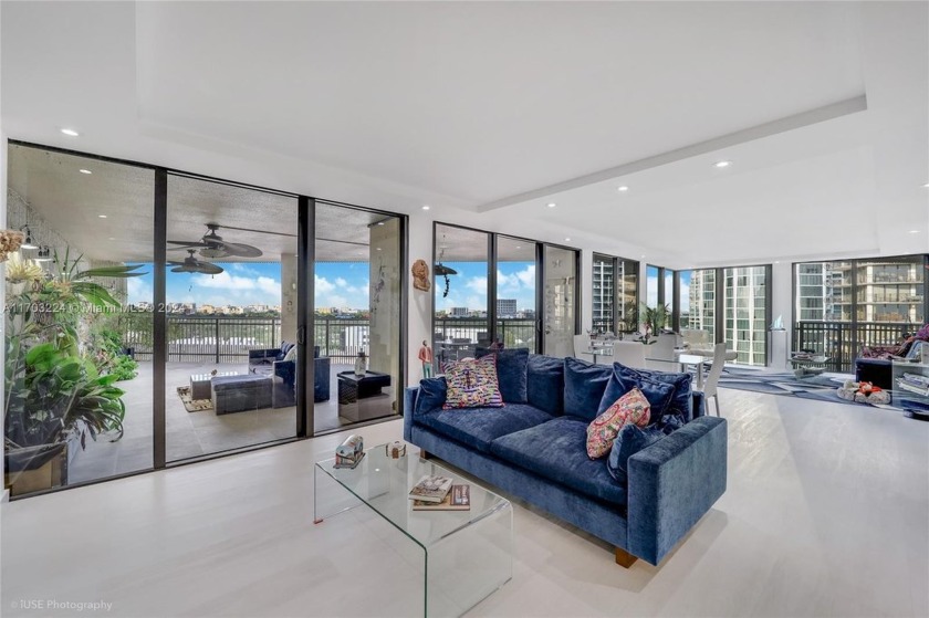 Stunning renovated Coconut Grove residence within 2 blocks of 30 - Beach Condo for sale in Miami, Florida on Beachhouse.com