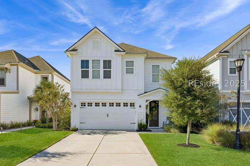This exceptional 3BR, 3.5BA home is located in The Walk at - Beach Home for sale in Bluffton, South Carolina on Beachhouse.com