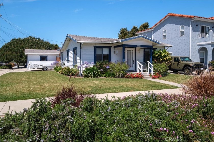 Welcome to 2691 Cabrillo -- Located in the Palisades area of San - Beach Home for sale in San Pedro, California on Beachhouse.com