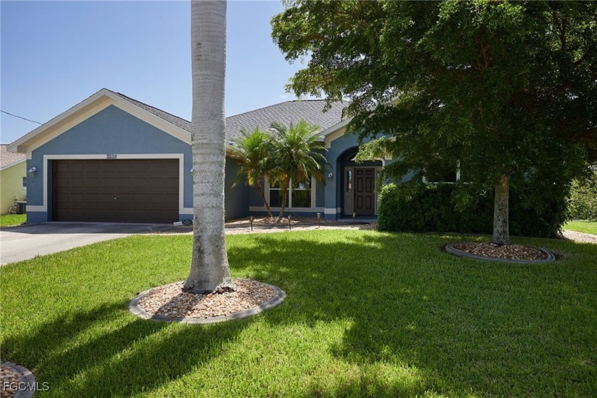 Spacious 4 bedroom home in highly desirable SW Cape Coral. This - Beach Home for sale in Cape Coral, Florida on Beachhouse.com