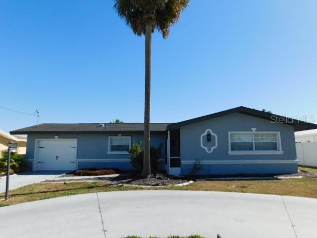 Beautifully updated pool home on a saltwater canal located in - Beach Home for sale in Cape Coral, Florida on Beachhouse.com