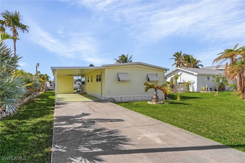 Take a look at this remodeled 2 bedroom 2 bath mobile home on - Beach Home for sale in St. James City, Florida on Beachhouse.com