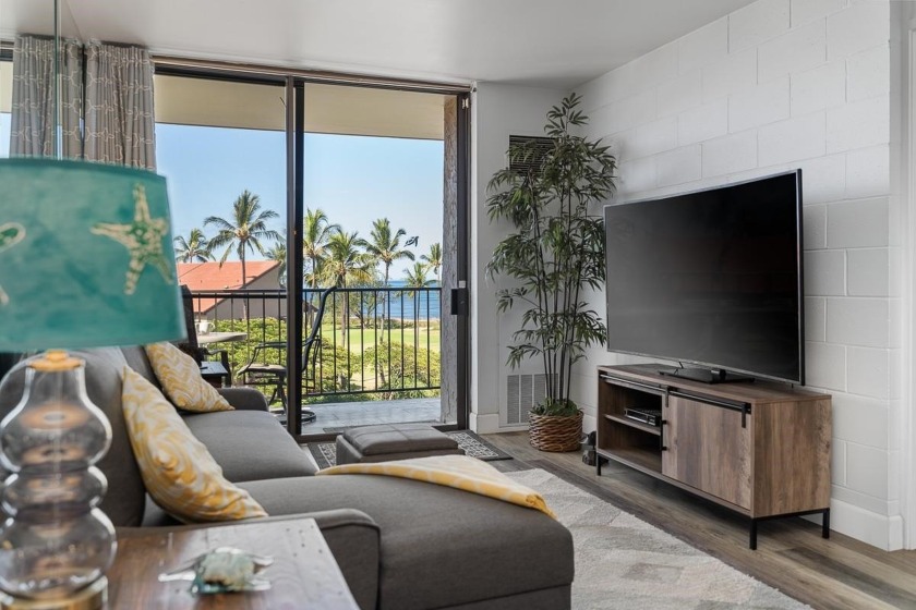 This is a must-see fully remodeled ocean-view condo in the - Beach Condo for sale in Kihei, Hawaii on Beachhouse.com