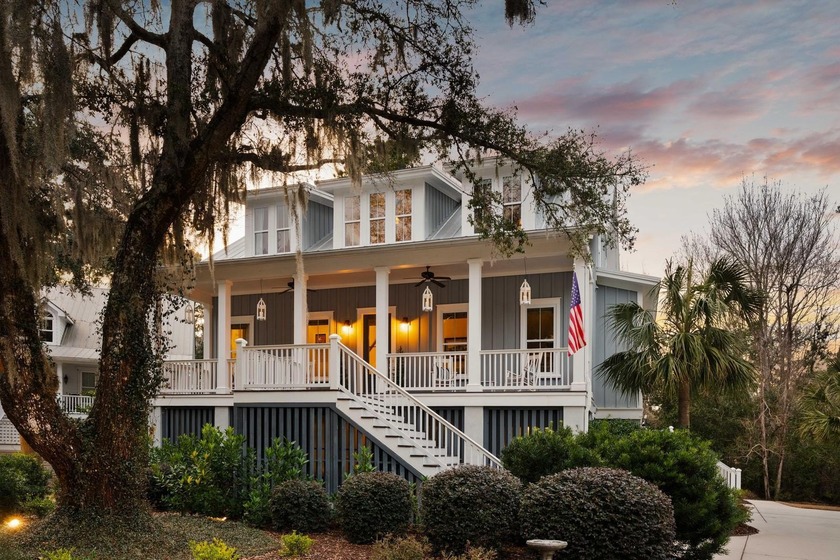 A true elevated Lowcountry retreat tucked away on a quiet cul de - Beach Home for sale in Mount Pleasant, South Carolina on Beachhouse.com