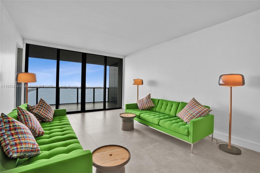 This 42nd floor 3 bdrm + den/3.5 bath condo is truly one of a - Beach Condo for sale in Miami, Florida on Beachhouse.com