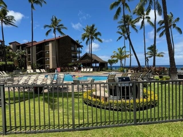 Opportunity knocks your chance to own a top floor one bedroom - Beach Condo for sale in Lahaina, Hawaii on Beachhouse.com