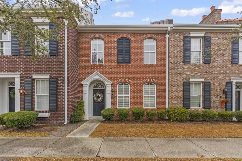 This exceptional townhome is perfectly situated in the heart of - Beach Townhome/Townhouse for sale in Myrtle Beach, South Carolina on Beachhouse.com