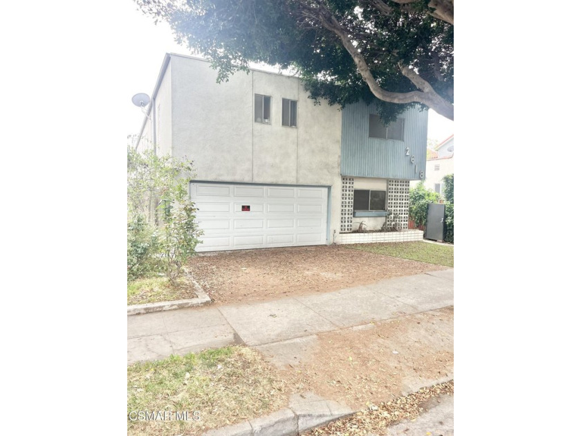 2618 Arizona Avenue 2 - Beach Home for sale in Santa Monica, California on Beachhouse.com