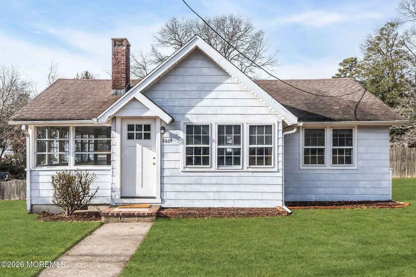 Here is the rare Manasquan River opportunity you have been - Beach Home for sale in Manasquan, New Jersey on Beachhouse.com