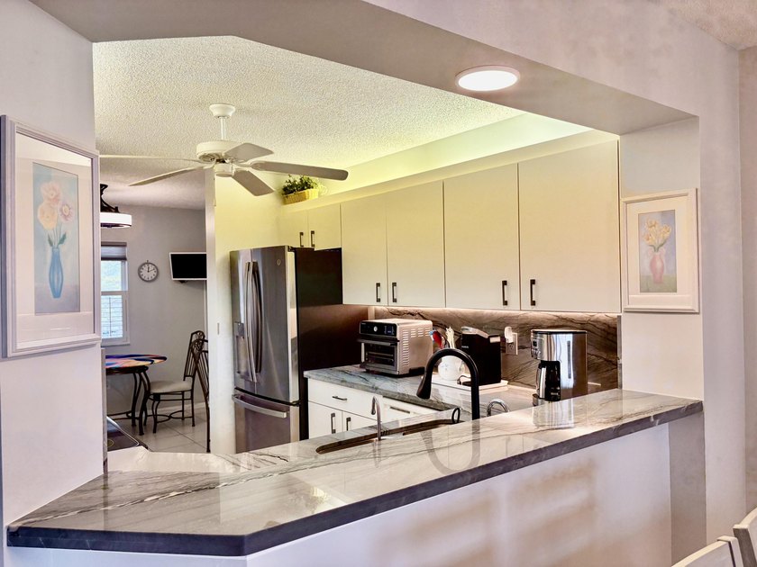 LOOK NO FURTHER. IMMACULATE BAYBERRY MODEL WITH LOVELY WATER - Beach Condo for sale in Tamarac, Florida on Beachhouse.com