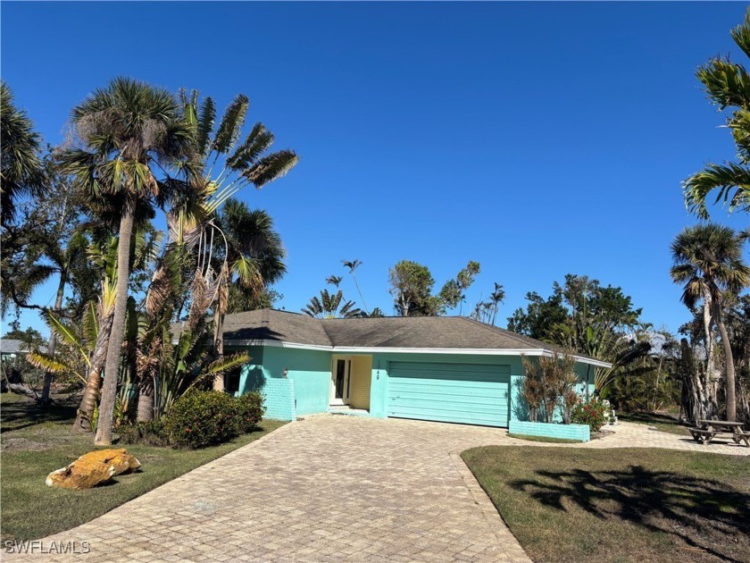 Great Floor Plan for you to make your own Dream Home! Nestled - Beach Home for sale in Sanibel, Florida on Beachhouse.com