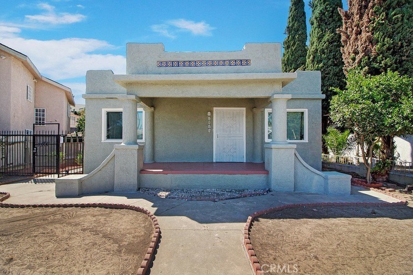 1941 Olive is a killer opportunity to lock up a fully turnkey - Beach Townhome/Townhouse for sale in Long Beach, California on Beachhouse.com