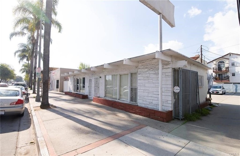 Cash-Flow investment Opportunity in Long Beach. Located at 2369 - Beach Commercial for sale in Long Beach, California on Beachhouse.com