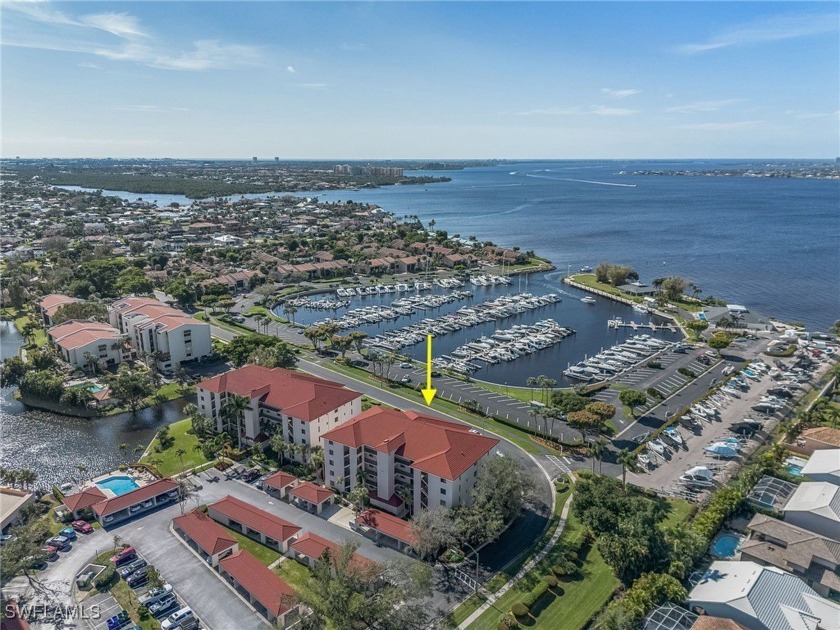 ***FRONT ROW SUNSET MARINA RIVER VIEWS*****This exquisite - Beach Condo for sale in Fort Myers, Florida on Beachhouse.com