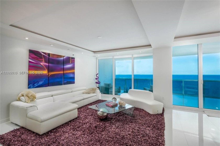 Fully furnished and professionally decorated! Unobstructed - Beach Condo for sale in Hollywood, Florida on Beachhouse.com