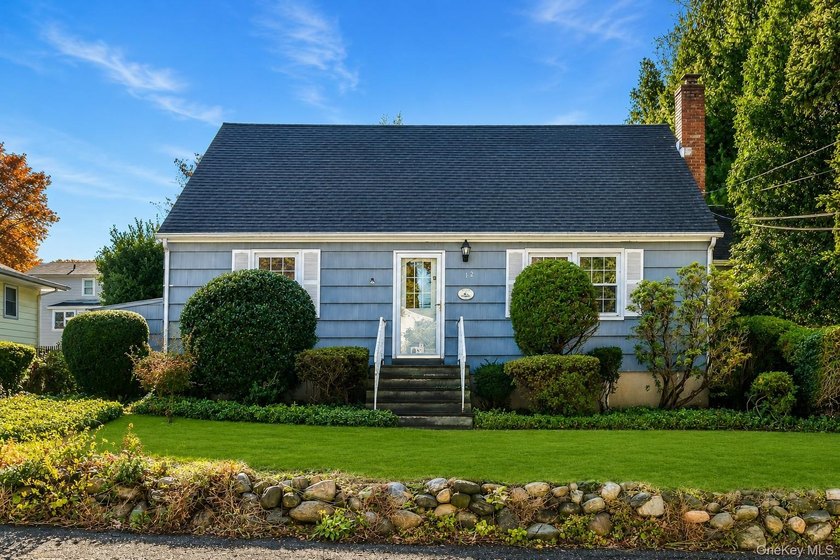 Nestled in the heart of Bayville's sought-after waterfront - Beach Home for sale in Bayville, New York on Beachhouse.com