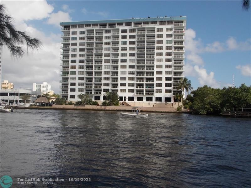 Bright and airy corner unit with great Intracoastal views. Easy - Beach Condo for sale in Pompano Beach, Florida on Beachhouse.com