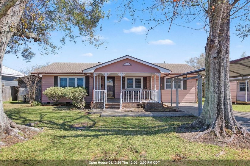 Revel in the charm of this newly renovated 2 bedroom, 2 bathroom - Beach Home for sale in Houma, Louisiana on Beachhouse.com