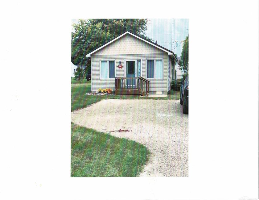 Year Round or cottage, you choose. Attractive ranch home on 140' - Beach Home for sale in Lexington, Michigan on Beachhouse.com