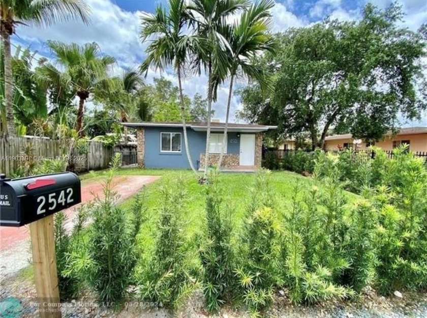 Fully occupied income-producing duplex located in the heart of - Beach Townhome/Townhouse for sale in North Miami Beach, Florida on Beachhouse.com