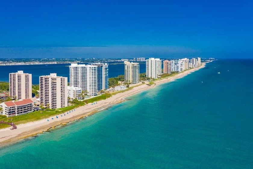 Discover coastal living on Singer Island in this inviting 2BR - Beach Condo for sale in Singer Island, Florida on Beachhouse.com