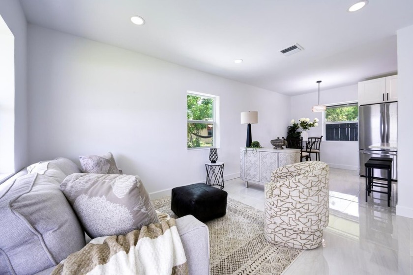 **SELLER WILL FINANCE UP TO $100K**This beautiful 3 bedroom home - Beach Home for sale in Lake Worth Beach, Florida on Beachhouse.com