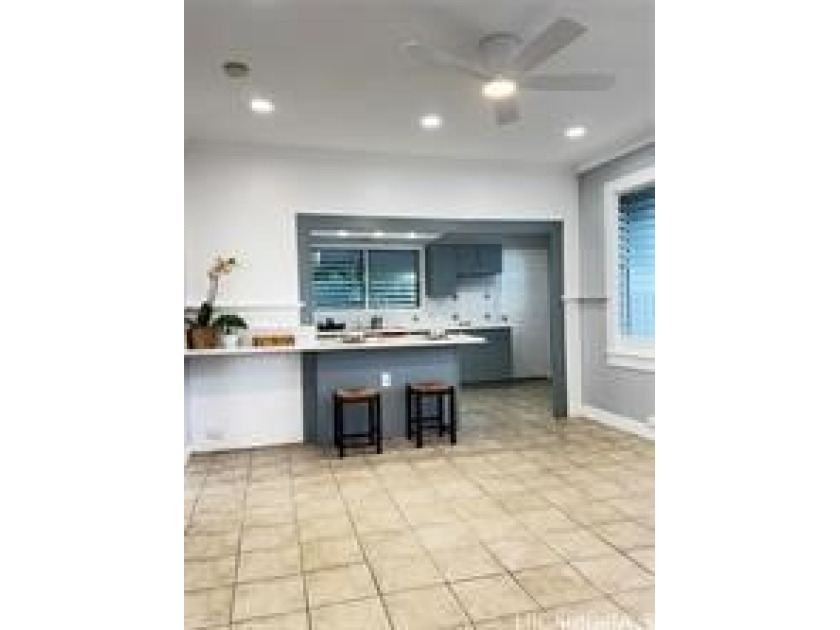 LOCATION! LOCATION!LOCATION! Welcome home to this beautifully - Beach Home for sale in Honolulu, Hawaii on Beachhouse.com