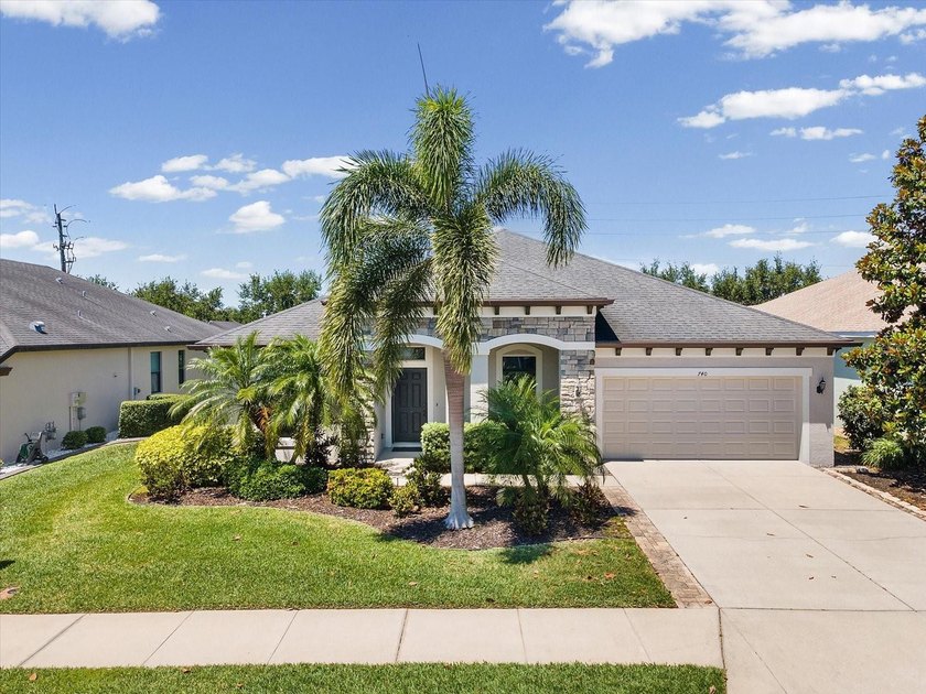 4BR/3.5BA home in Greyhawk Landing in Bradenton. In-law suite + - Beach Home for sale in Bradenton, Florida on Beachhouse.com