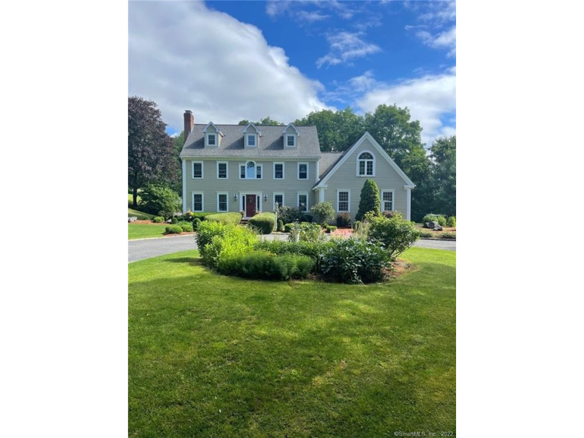 Beautiful estate setting, very private, set back from road - Beach Home for sale in Madison, Connecticut on Beachhouse.com