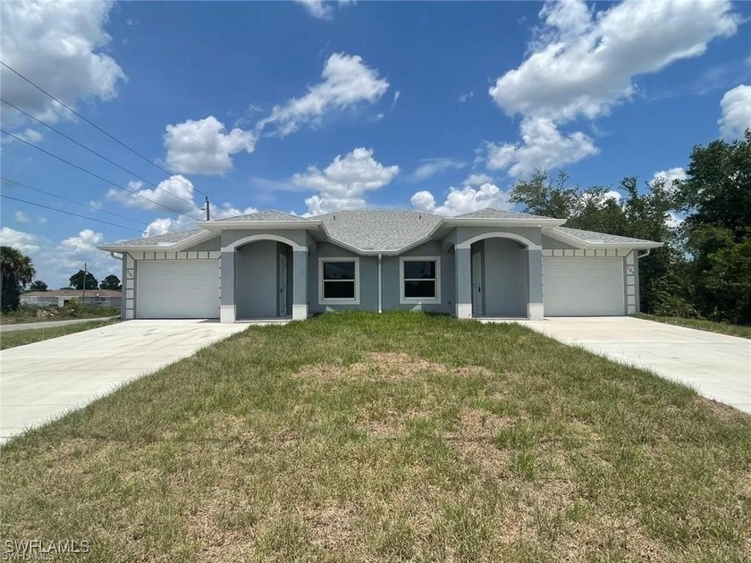 PID# 33-44-26-L4-08036.0030. OMG!!!!!!! location, location - Beach Home for sale in Lehigh Acres, Florida on Beachhouse.com