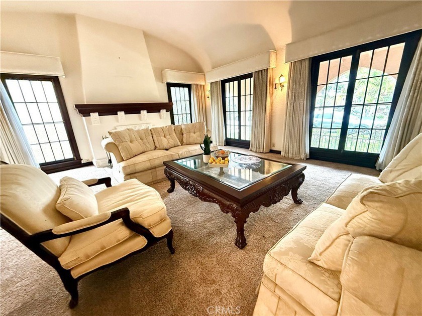 Prime Belmont Heights Duplex - Endless Potential Just Blocks - Beach Townhome/Townhouse for sale in Long Beach, California on Beachhouse.com