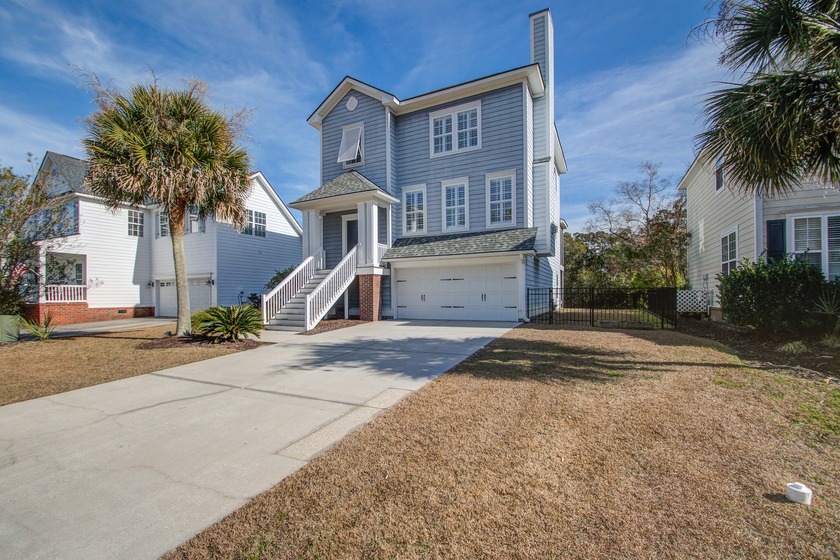 Welcome to 3109 Sonja Way, a charming Lowcountry home nestled in - Beach Home for sale in Mount Pleasant, South Carolina on Beachhouse.com