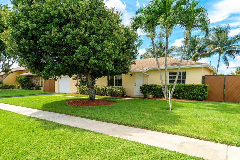 Beautiful renovated single family home with huge back yard. New - Beach Home for sale in Boca Raton, Florida on Beachhouse.com