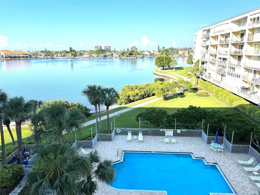 This totally renovated 4th floor condo has spectacular water - Beach Condo for sale in South Pasadena, Florida on Beachhouse.com