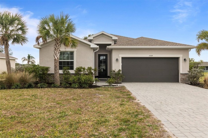 Custom-Built Beauty in Burnt Store Villages | Perfect for  or - Beach Home for sale in Punta Gorda, Florida on Beachhouse.com